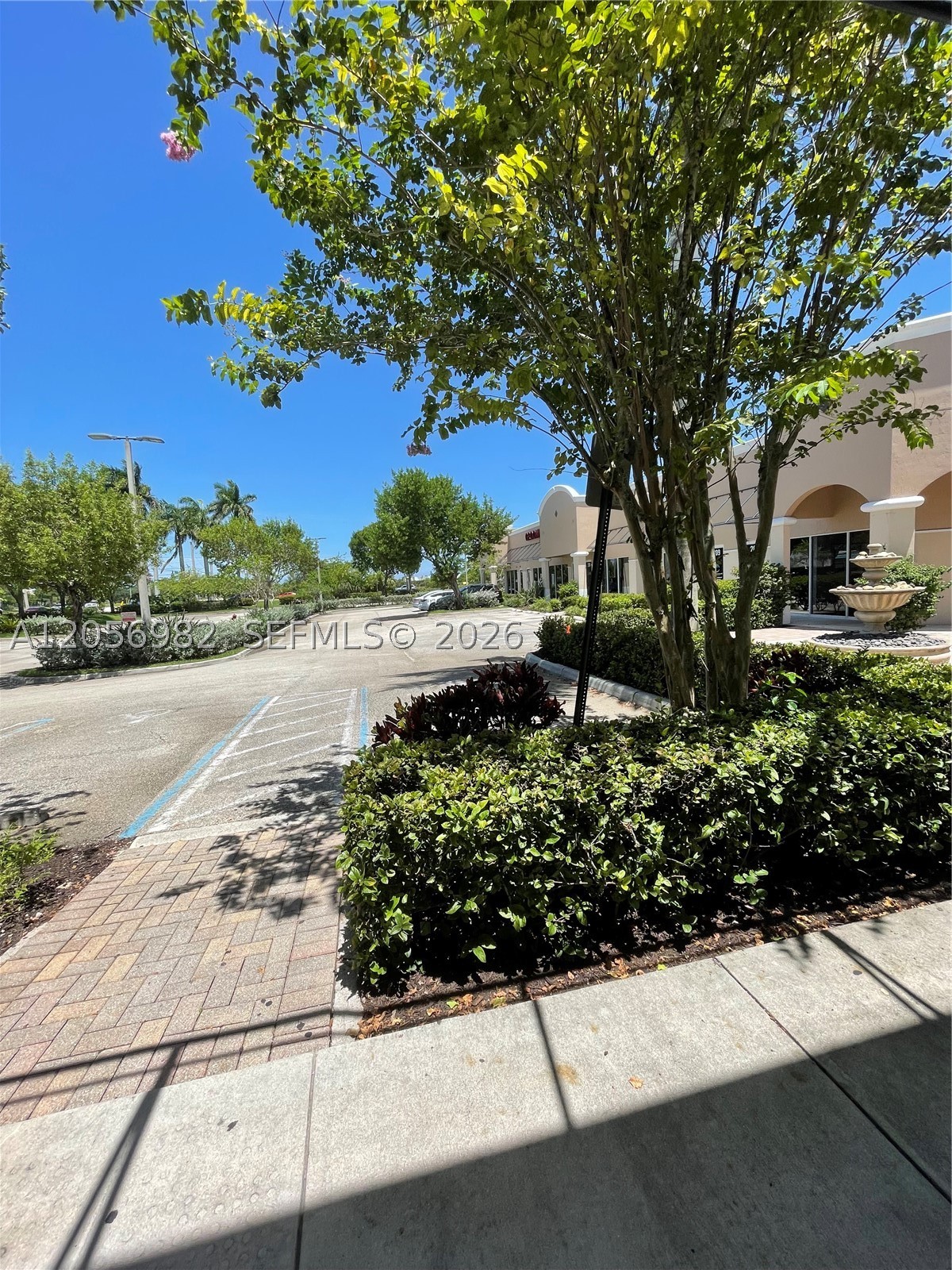 main property photo 25