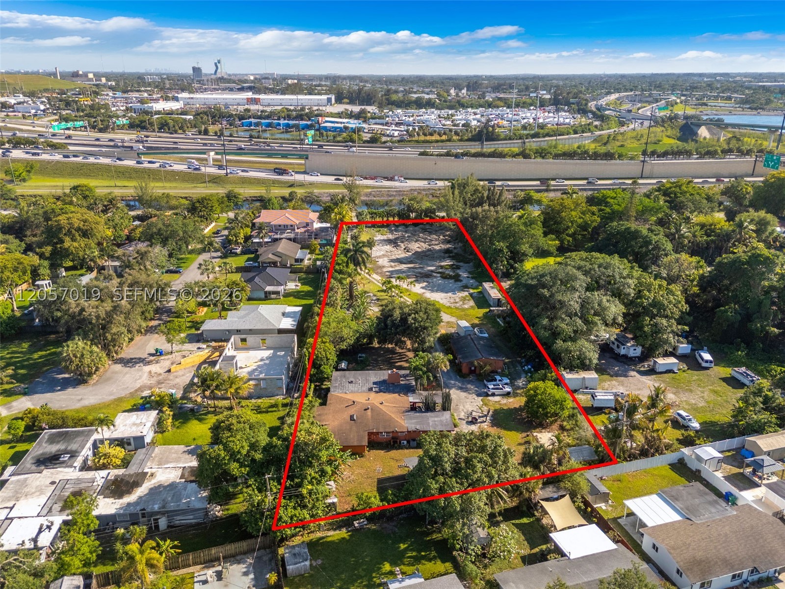 main property photo 4