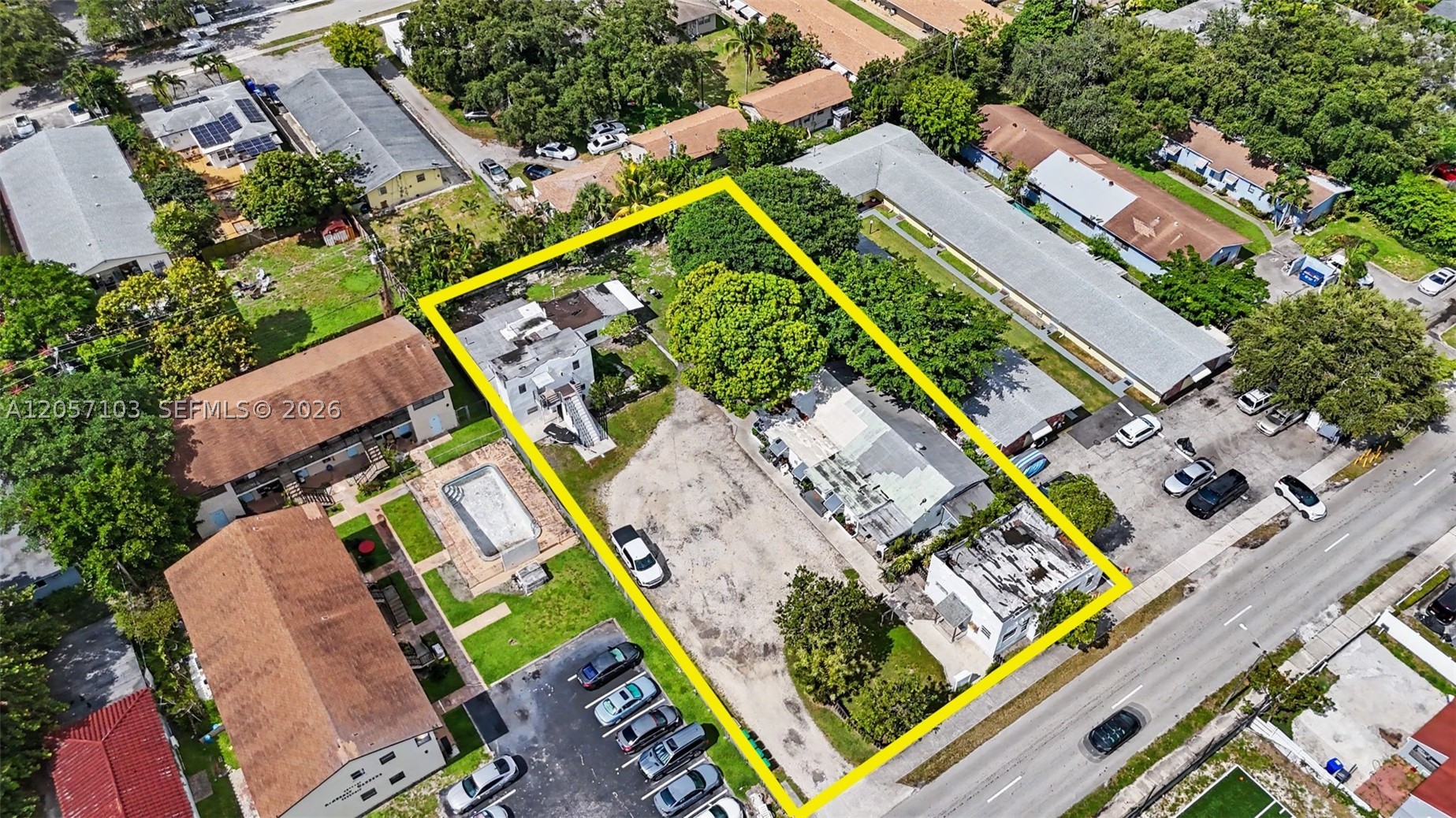 main property photo 12