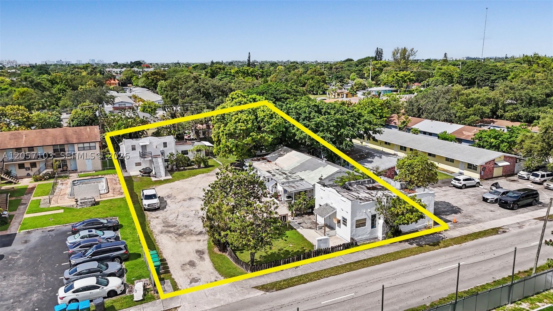 main property photo 20