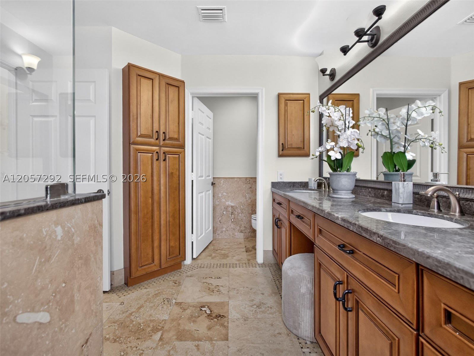 main property photo 70