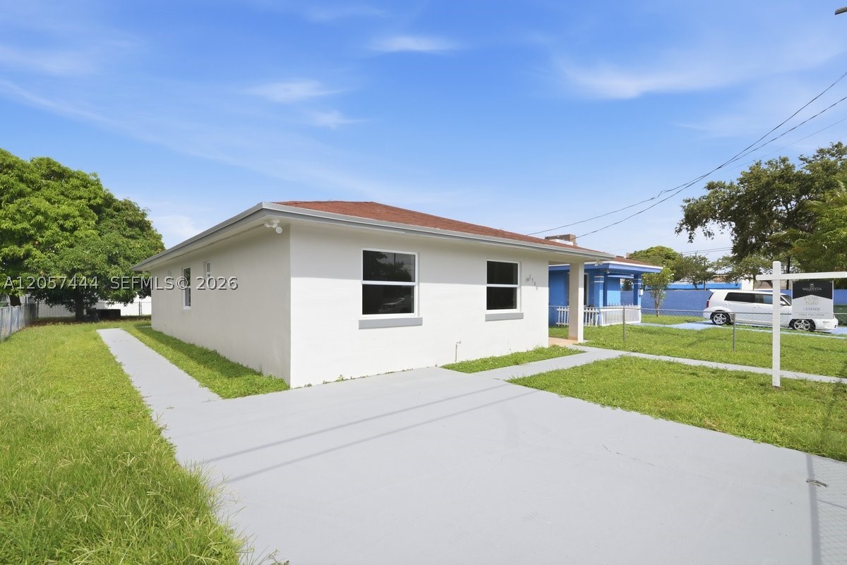 main property photo 25