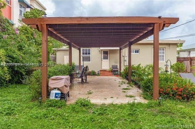 main property photo 14