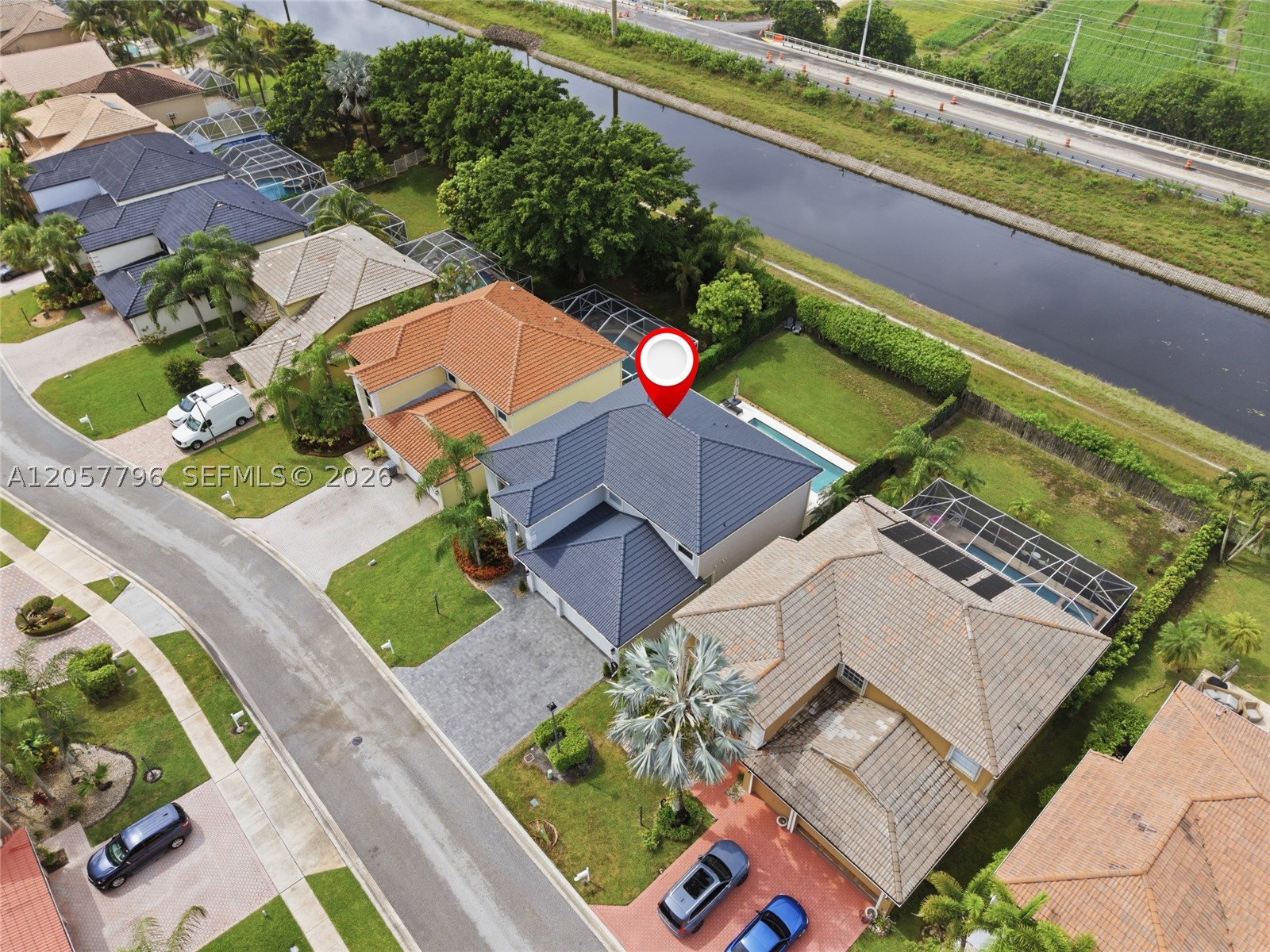 main property photo 50