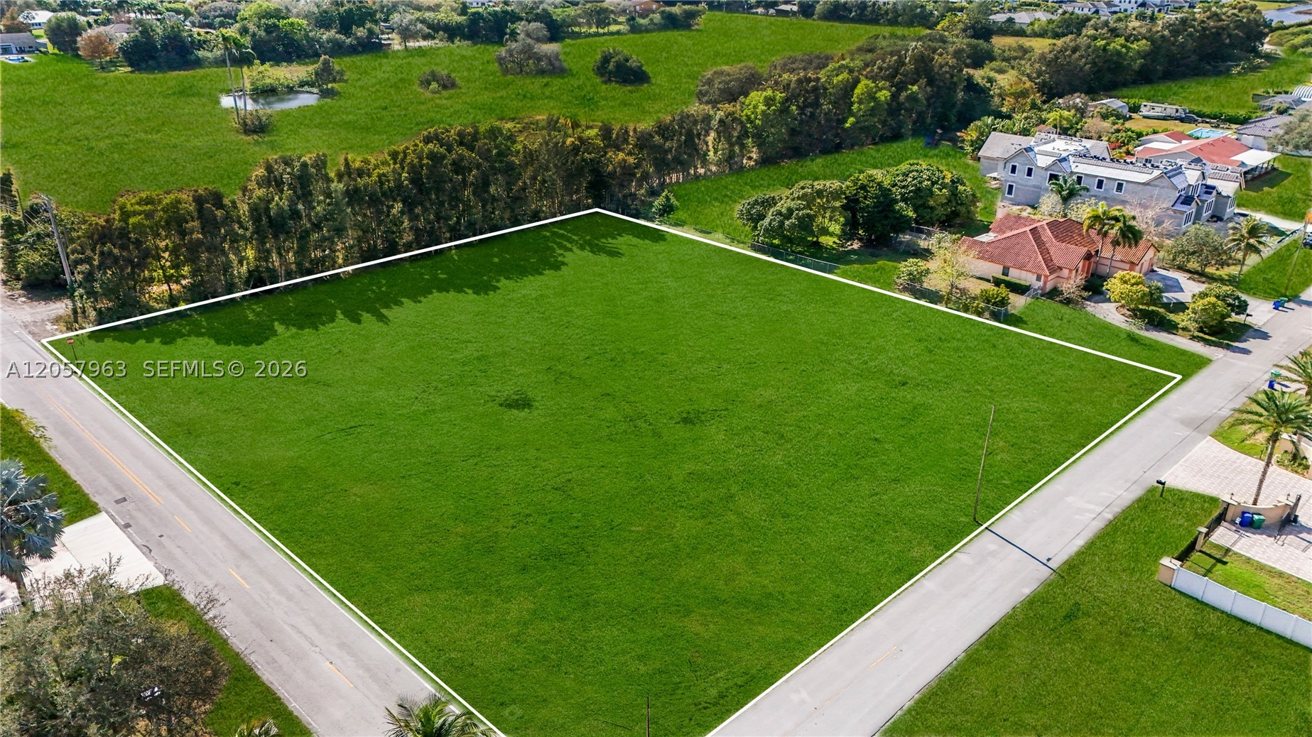 main property photo 0