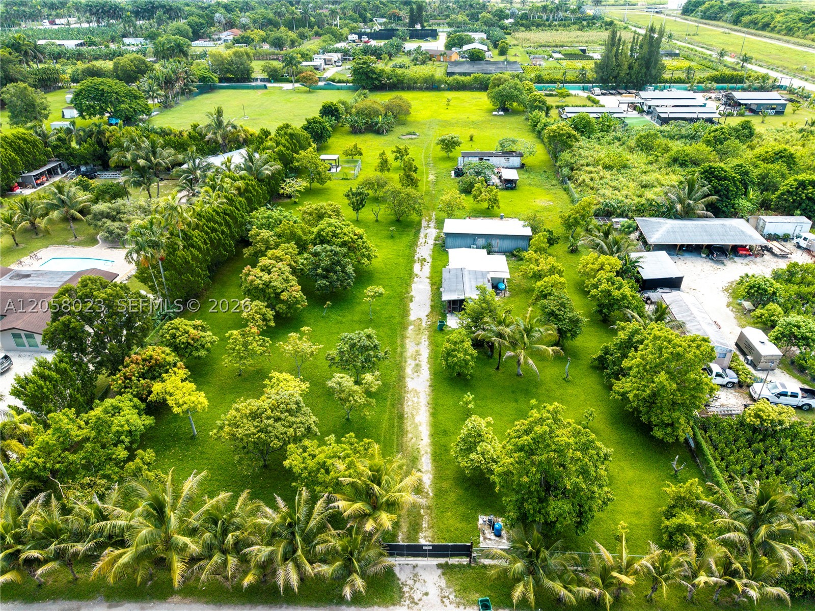 main property photo 14