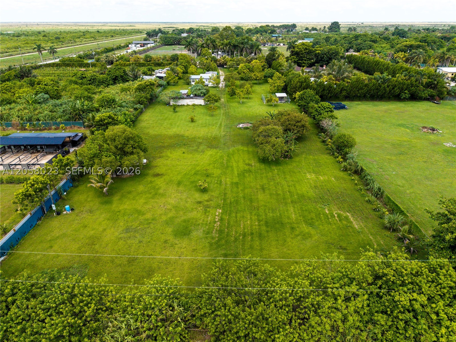 main property photo 17