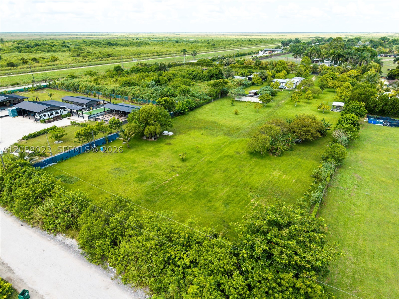 main property photo 18