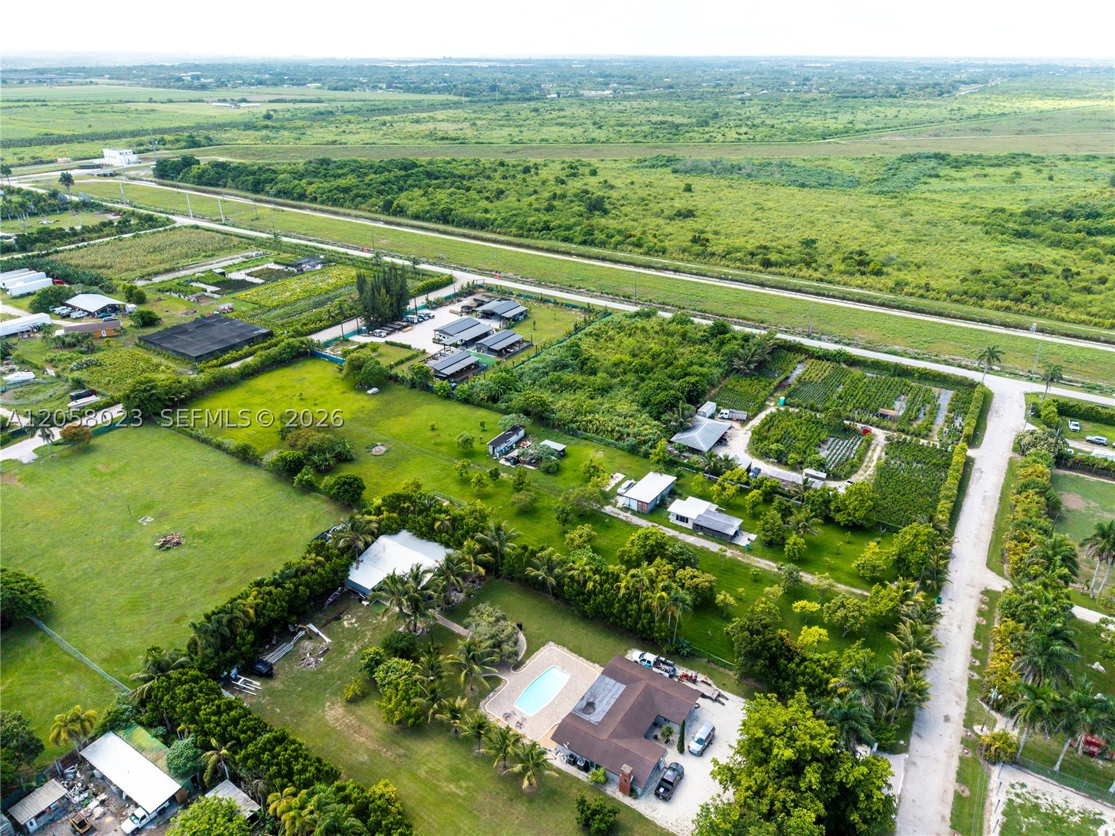 main property photo 7