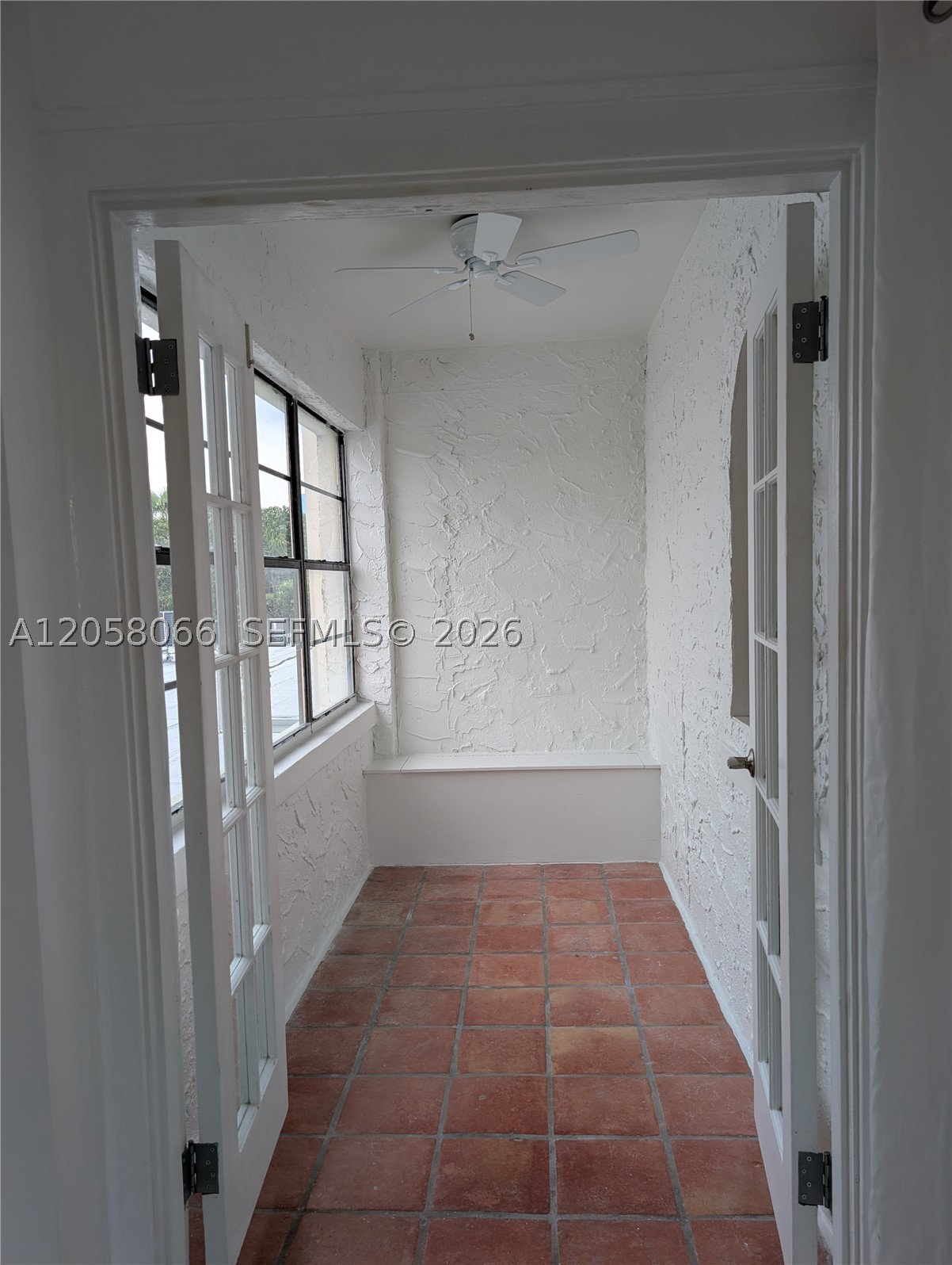 property viewer photo 10