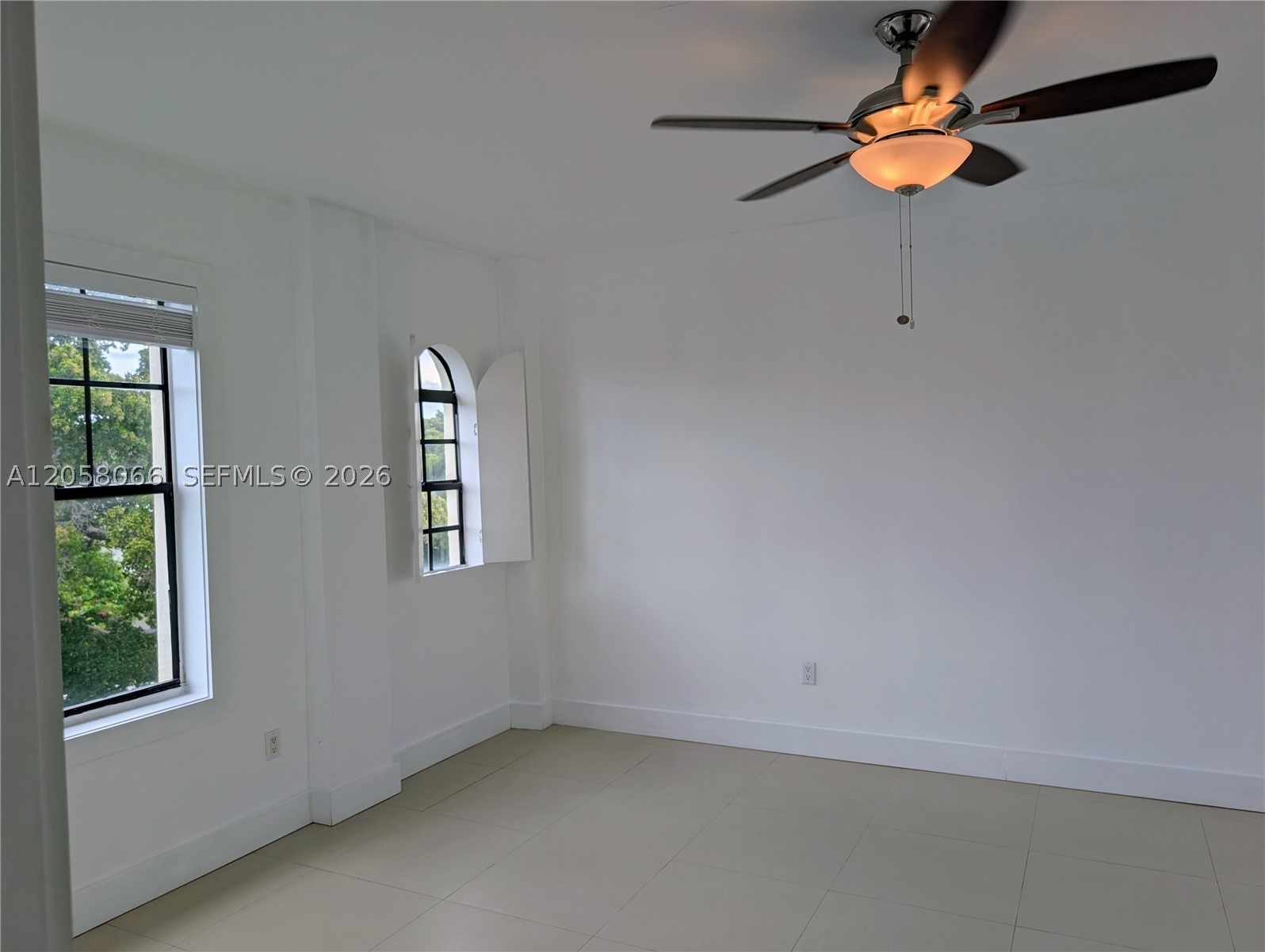 property viewer photo 8