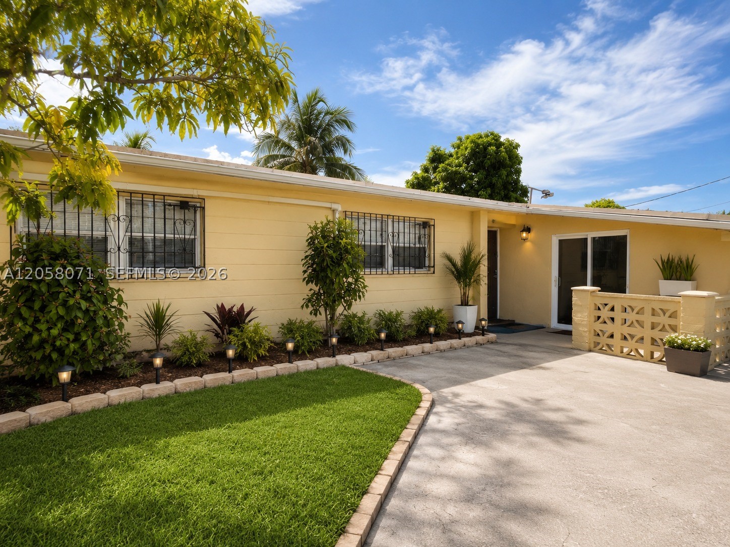 main property photo 0