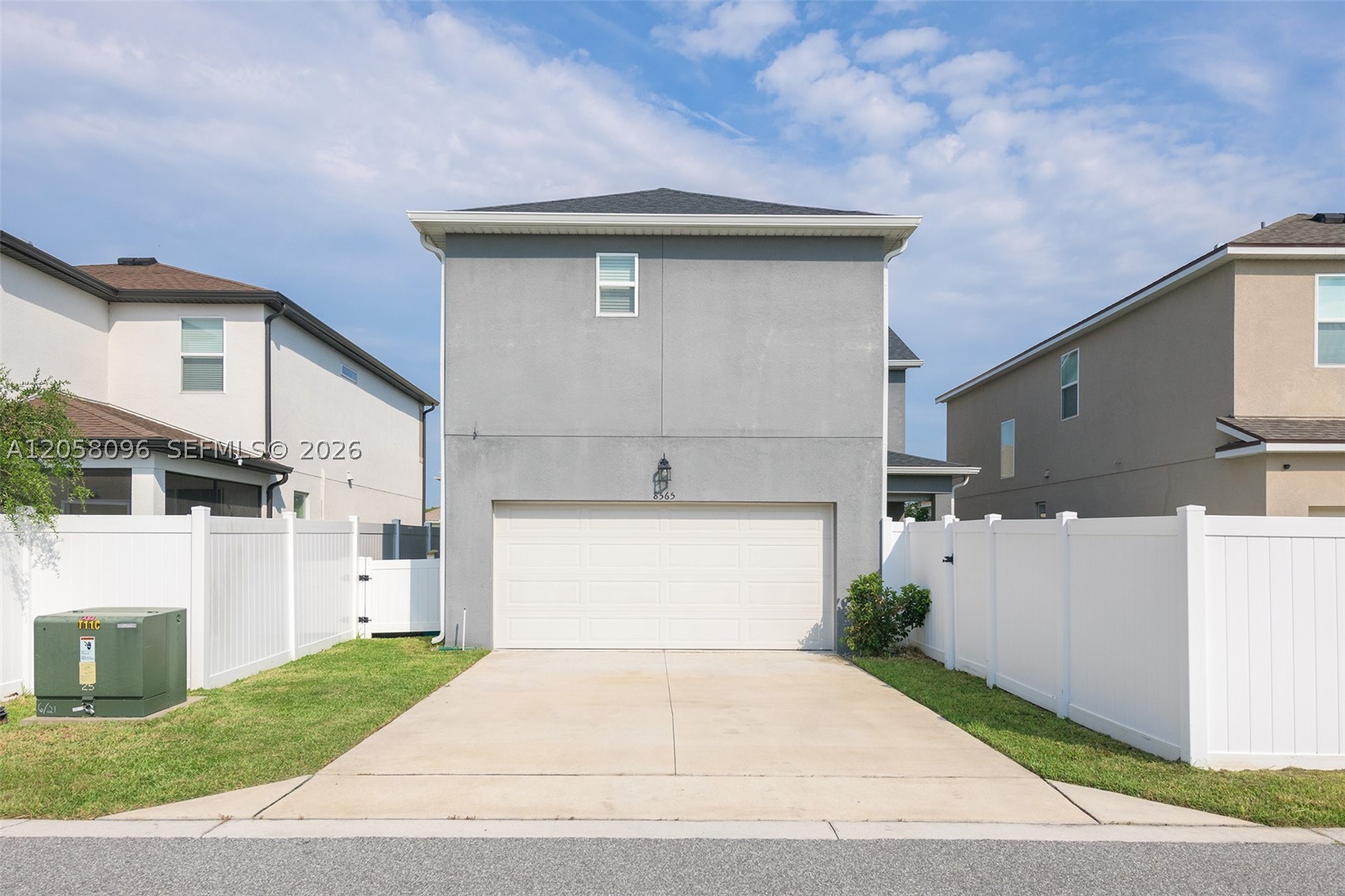 main property photo 32