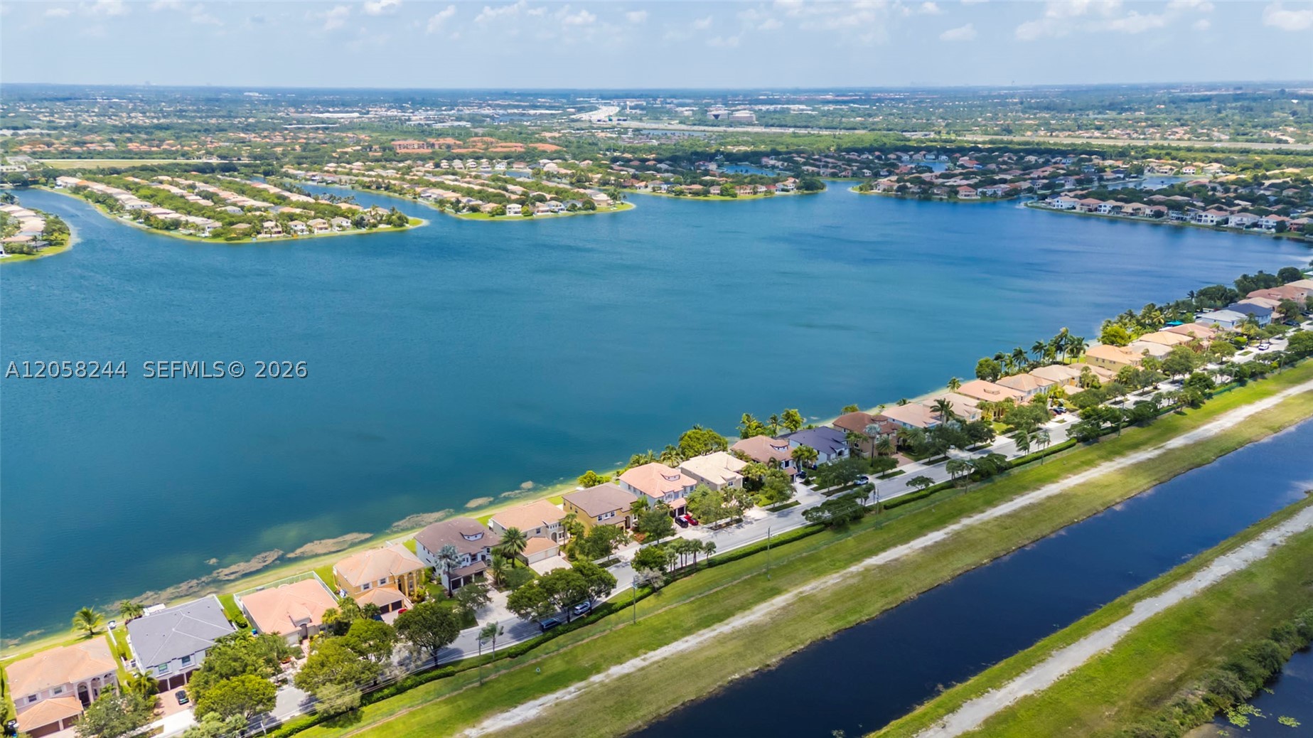main property photo 40