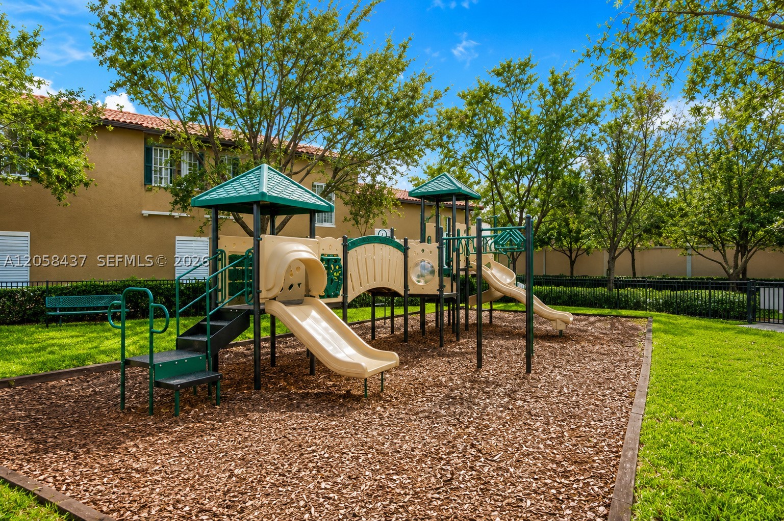main property photo 24