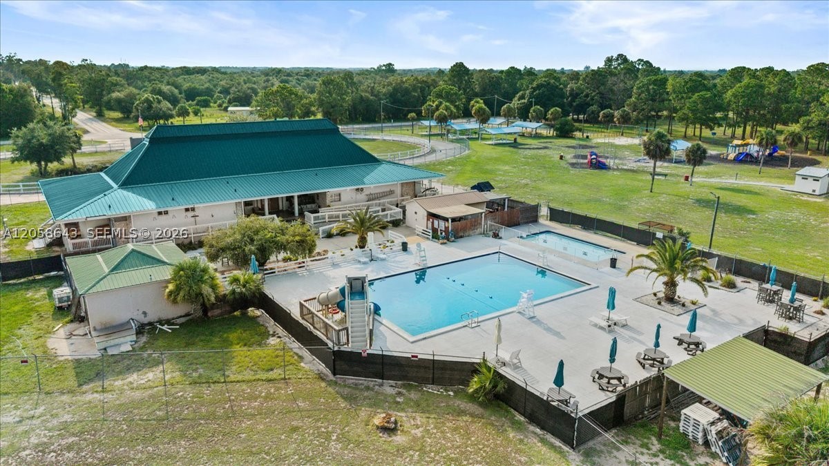 main property photo 49