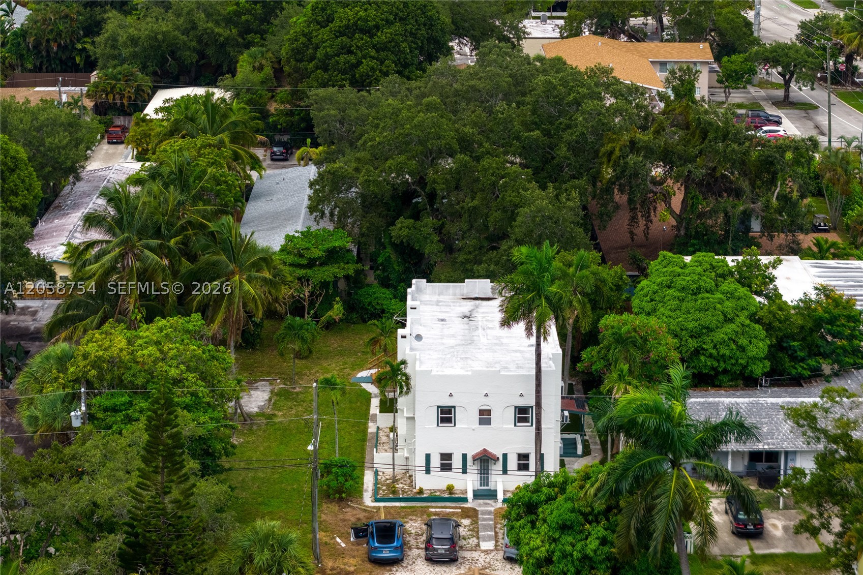main property photo 12
