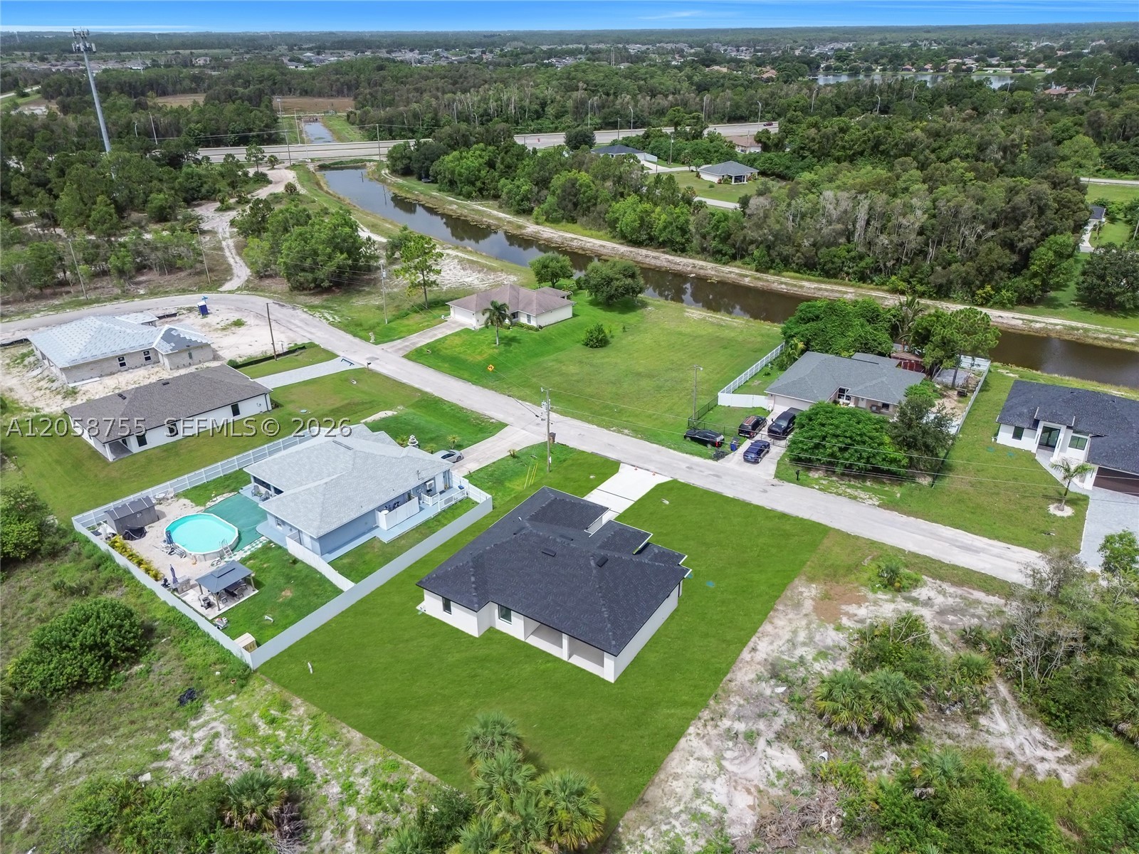 main property photo 31