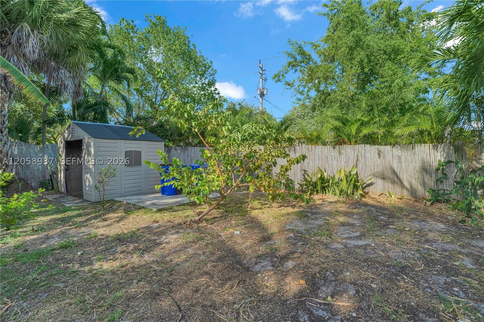 main property photo 32