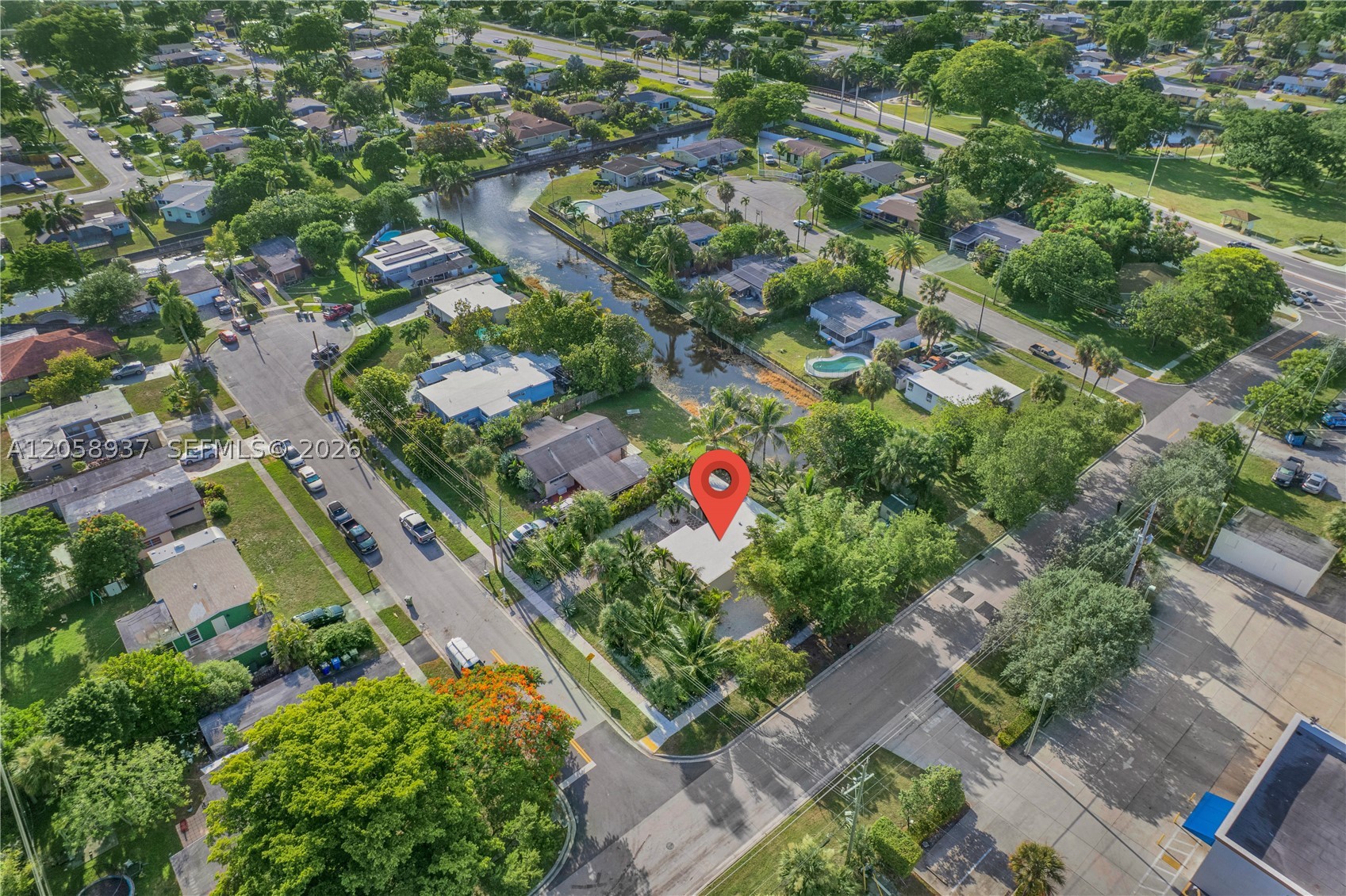 main property photo 40