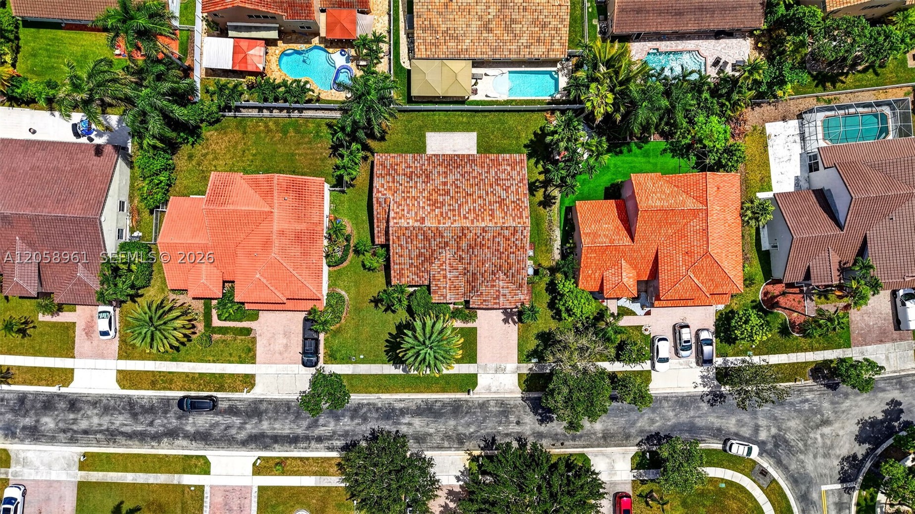 main property photo 3