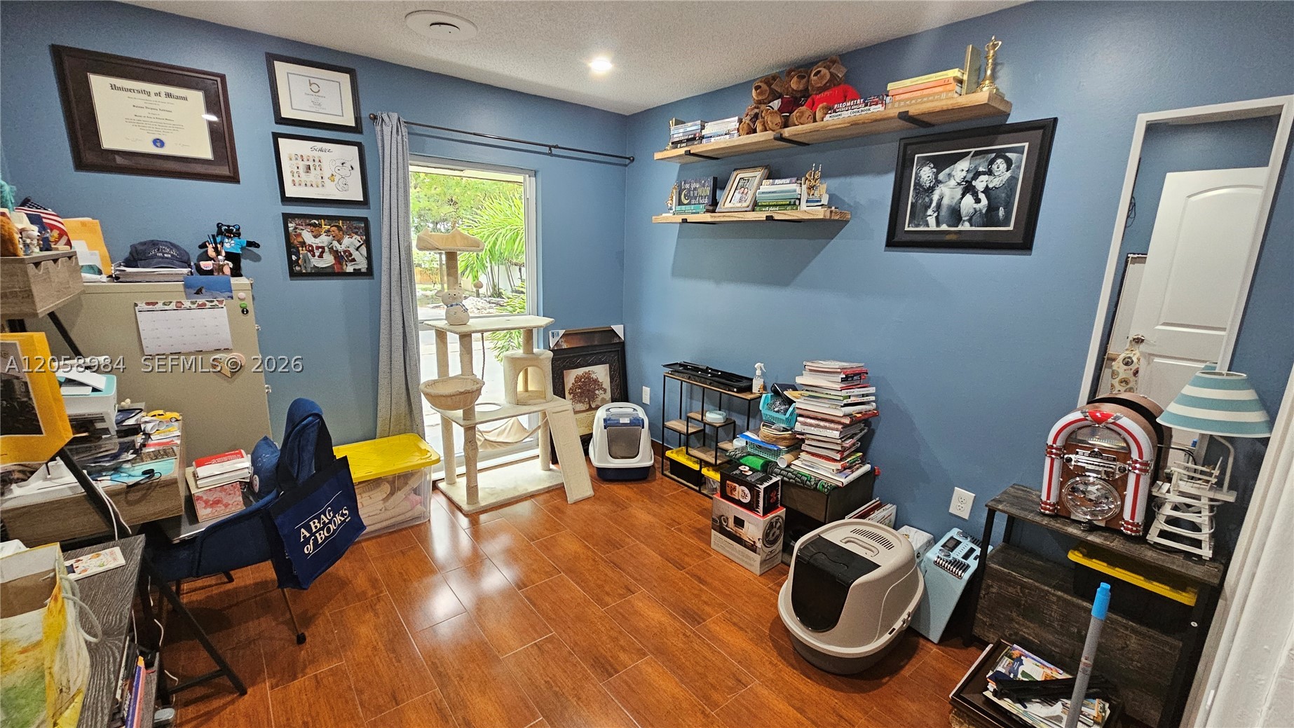 main property photo 10