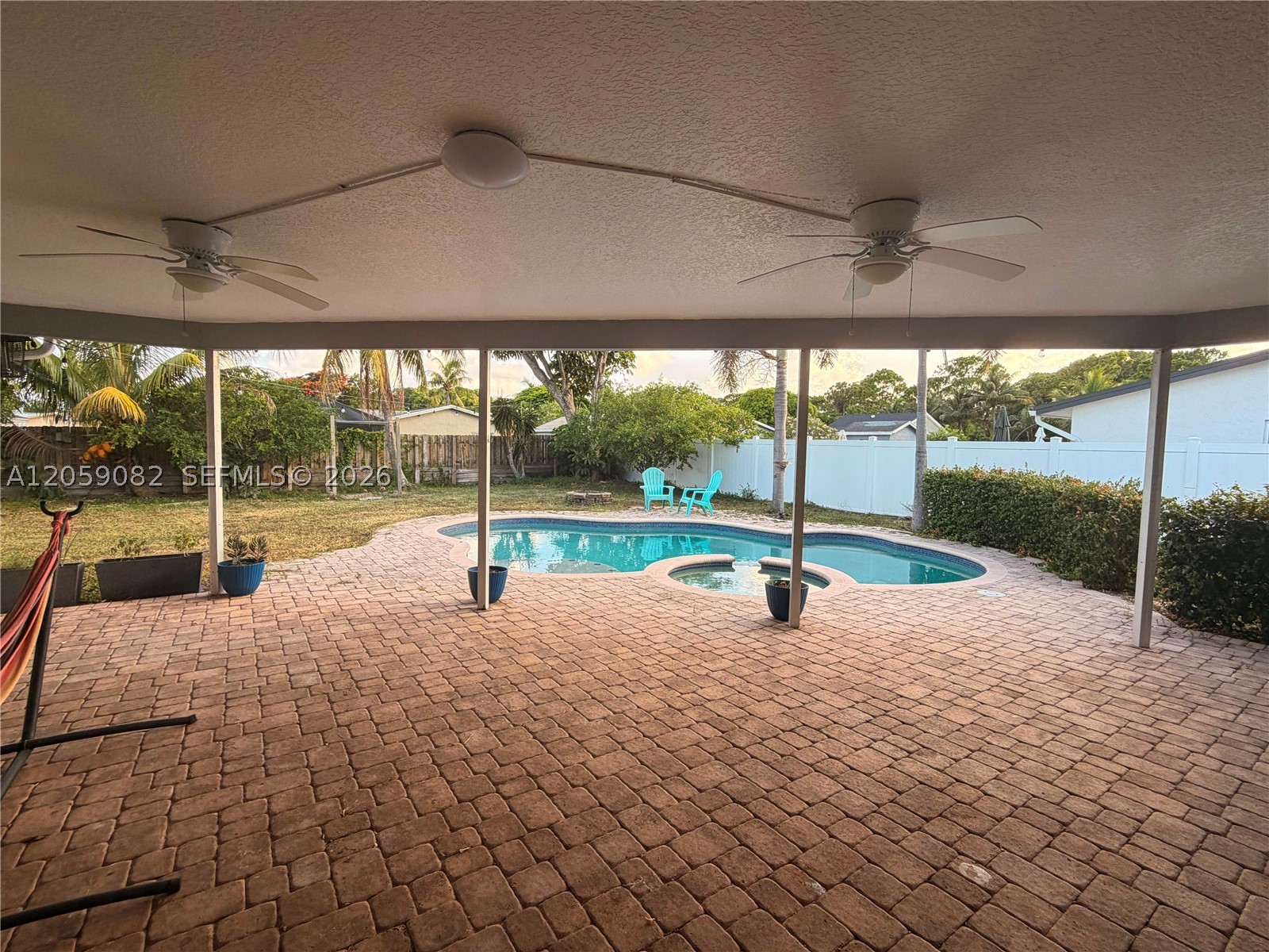 main property photo 20