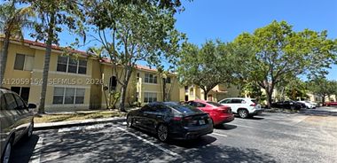 image of property with 1 Bed | 1 Bath | 743 Sqft