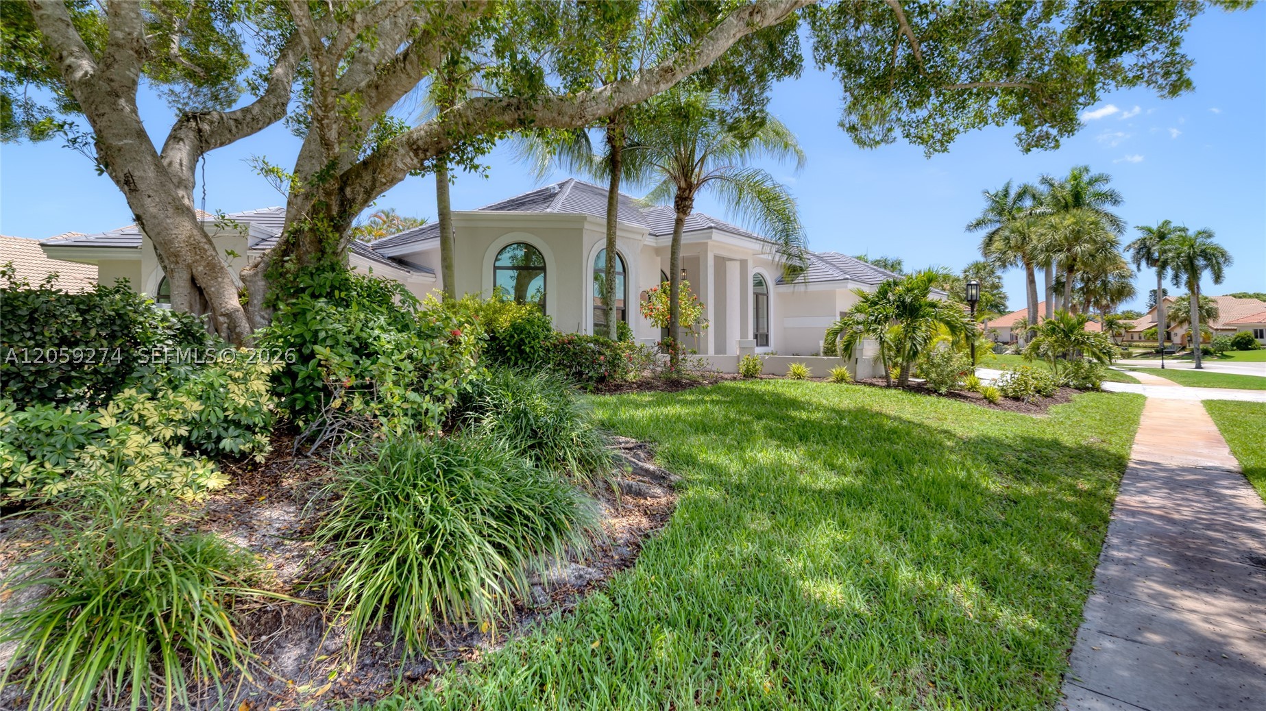 main property photo 43