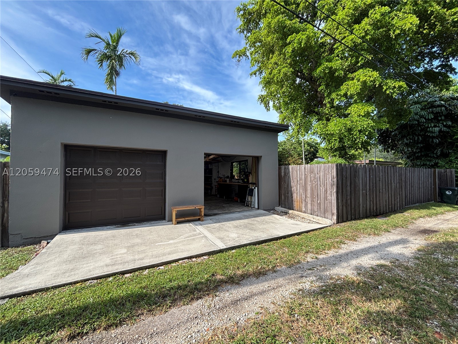 main property photo 20