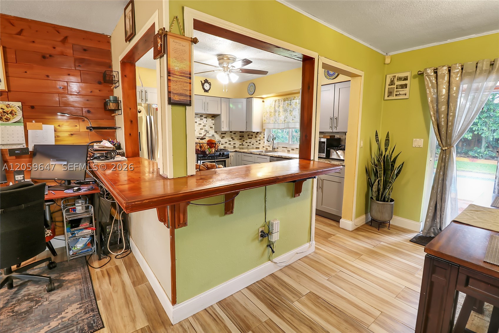main property photo 8