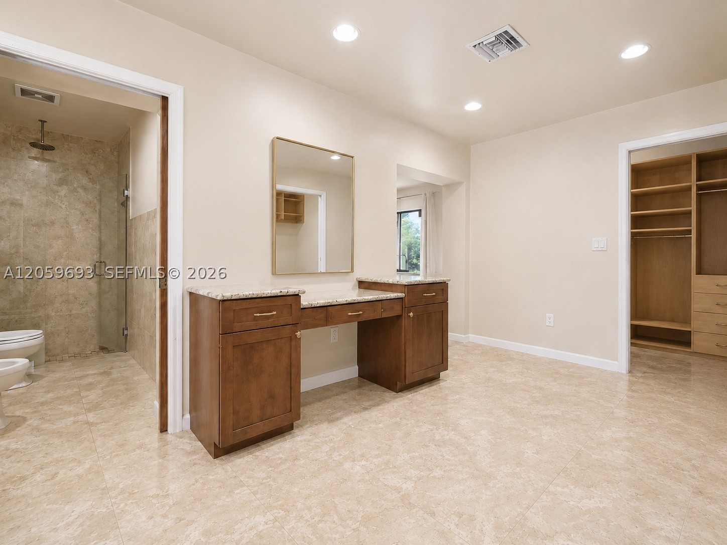 main property photo 66