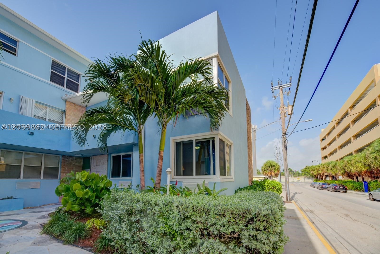 main property photo 14