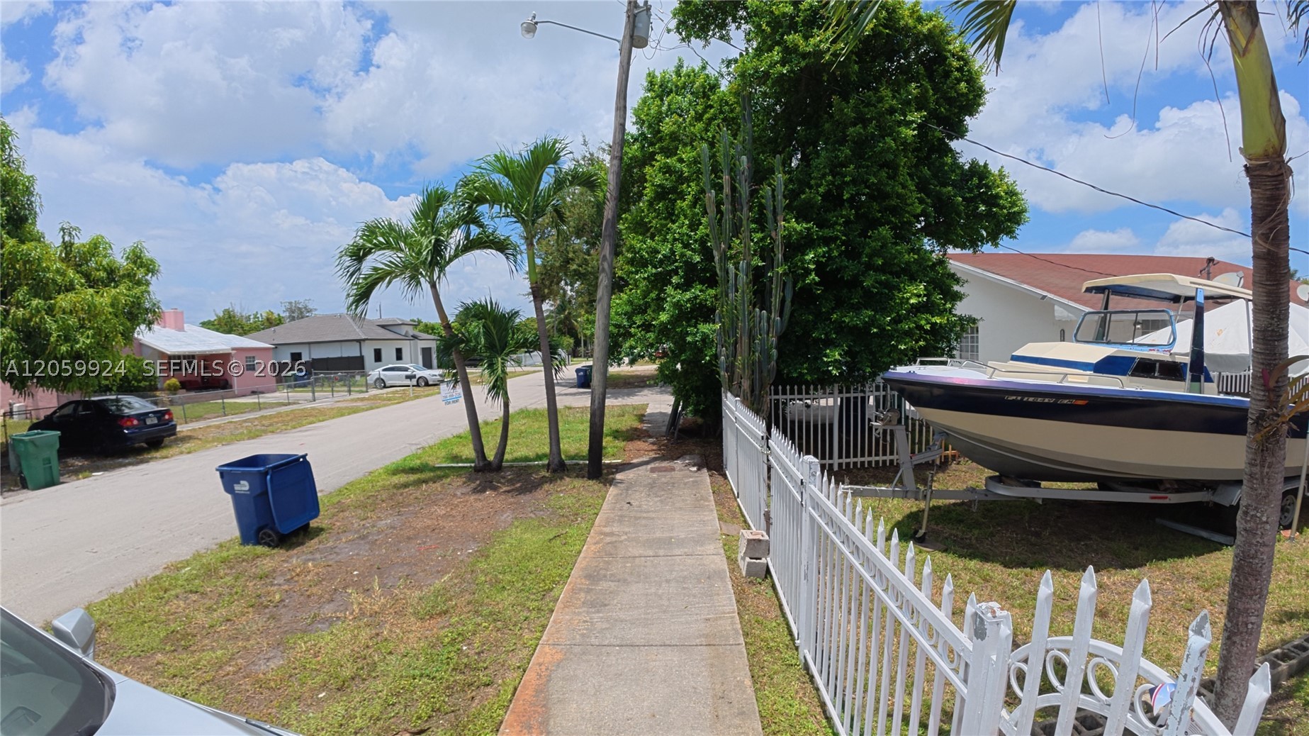 main property photo 77
