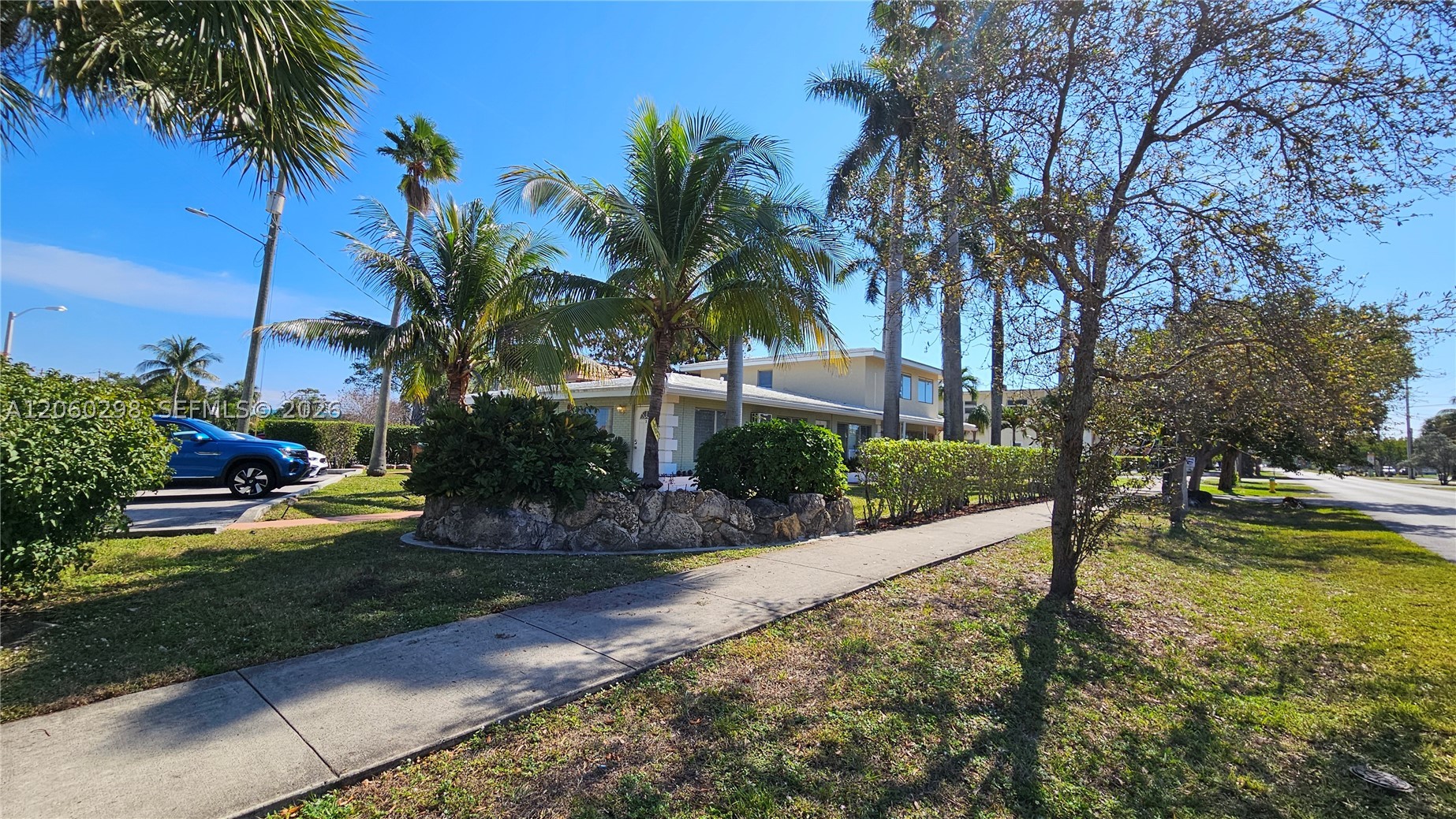 main property photo 50