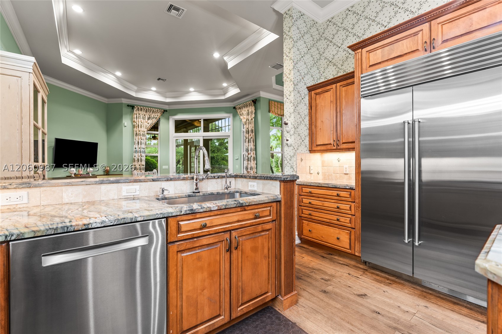 main property photo 22