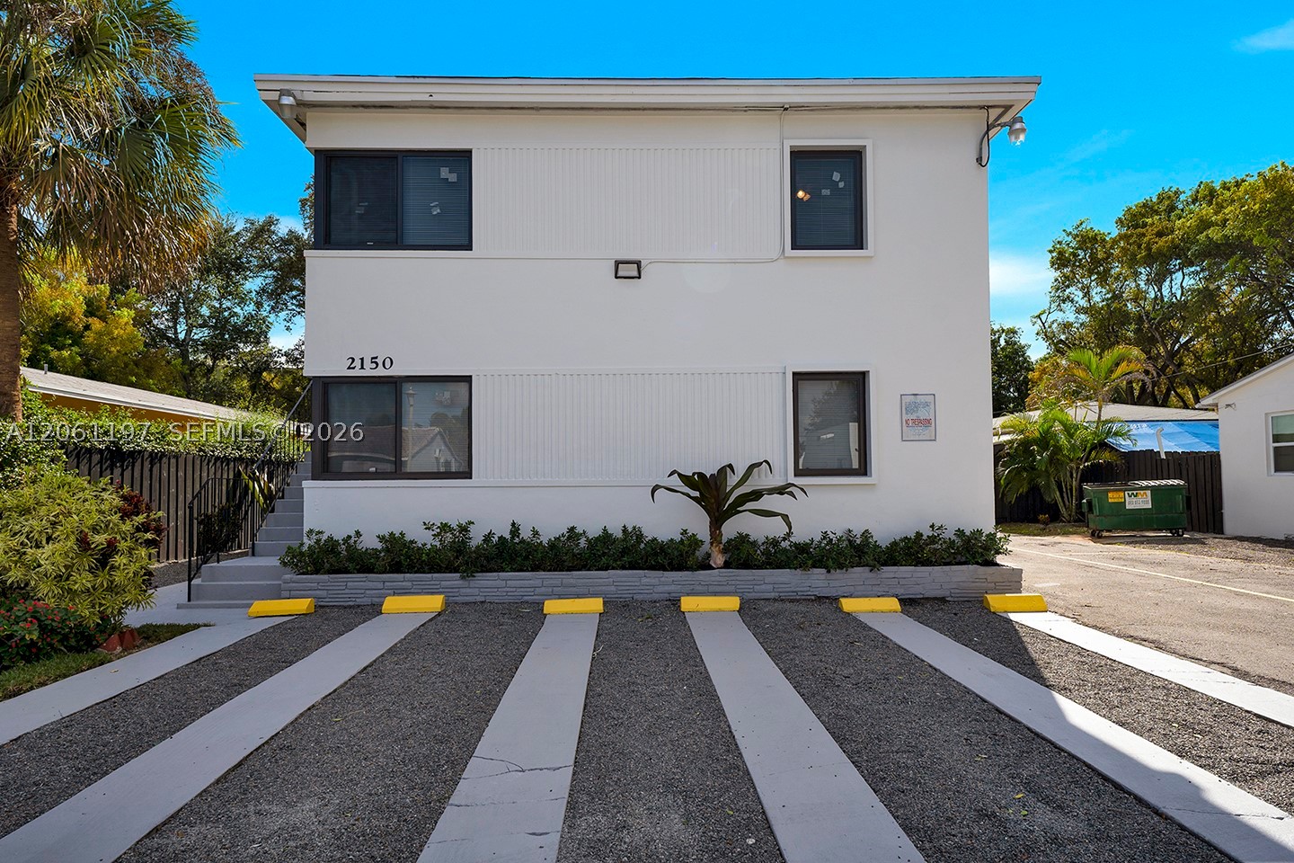main property photo 0