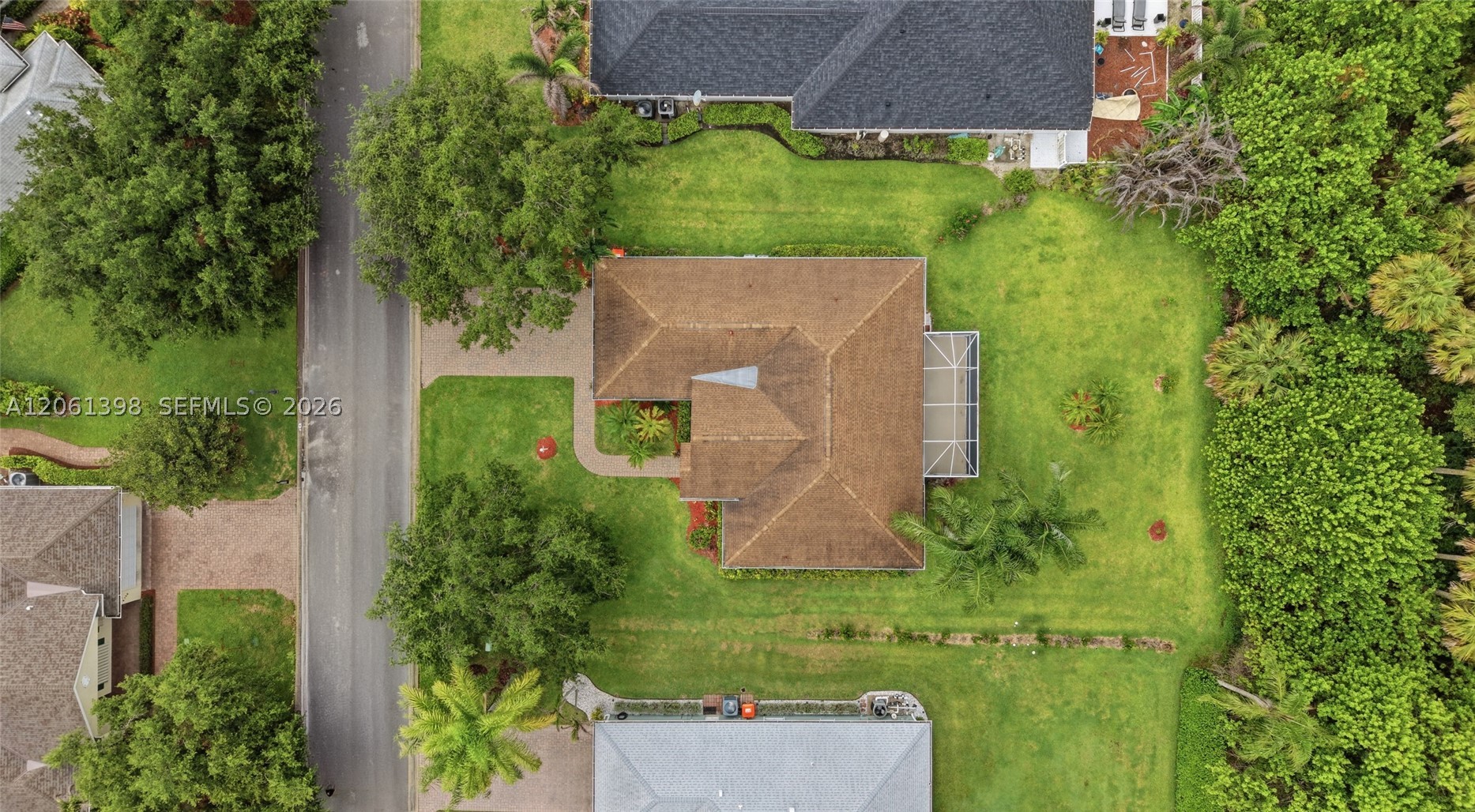 main property photo 44