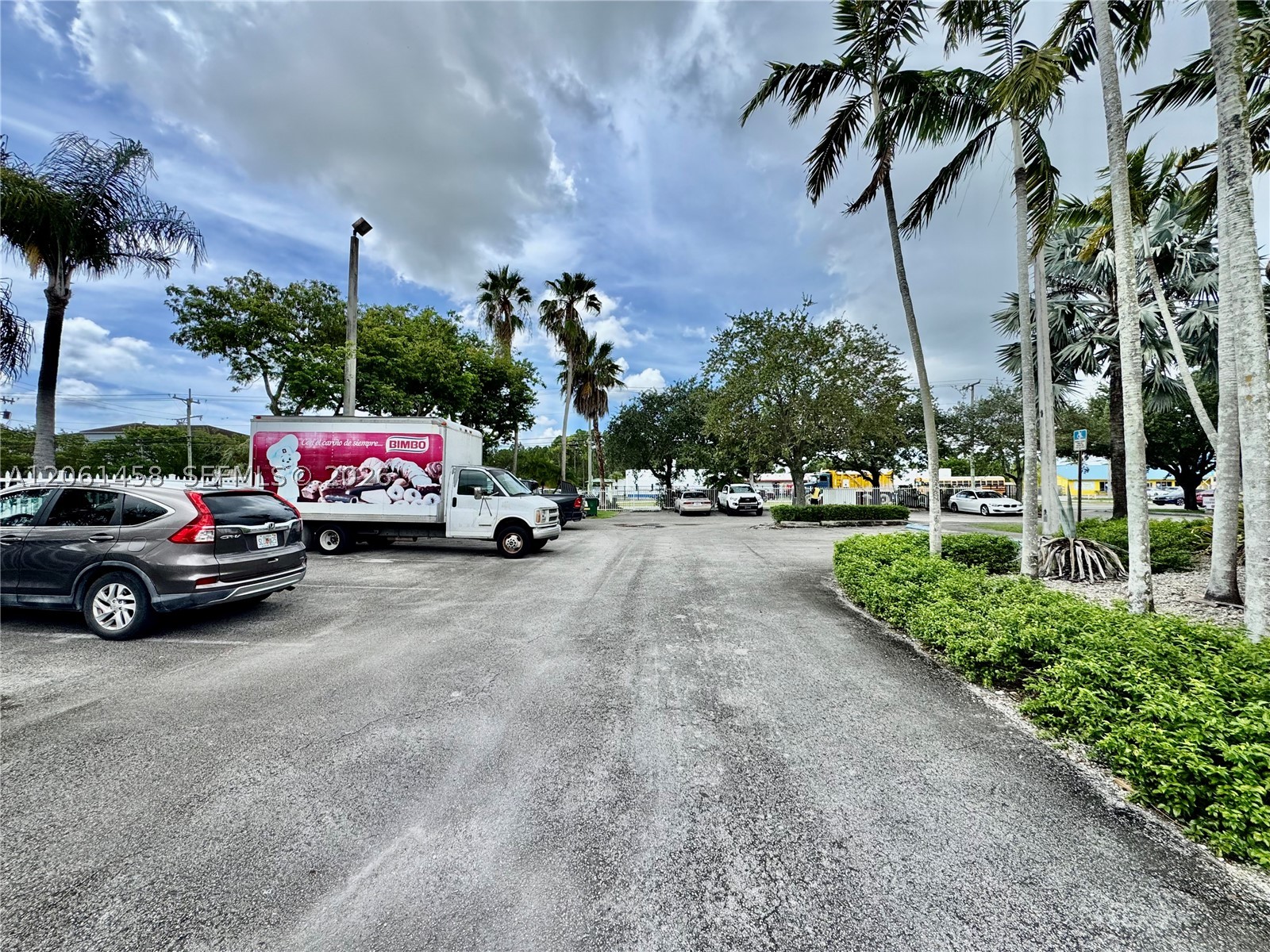 main property photo 13