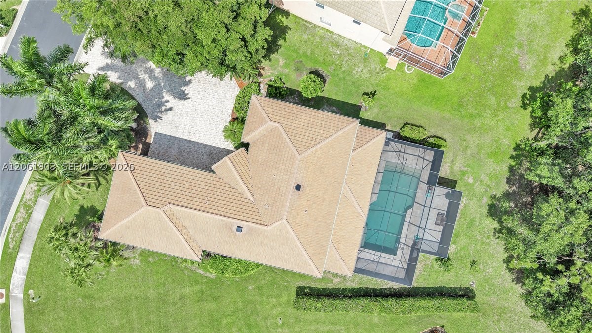 main property photo 70