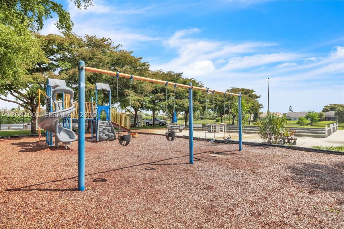 main property photo 74