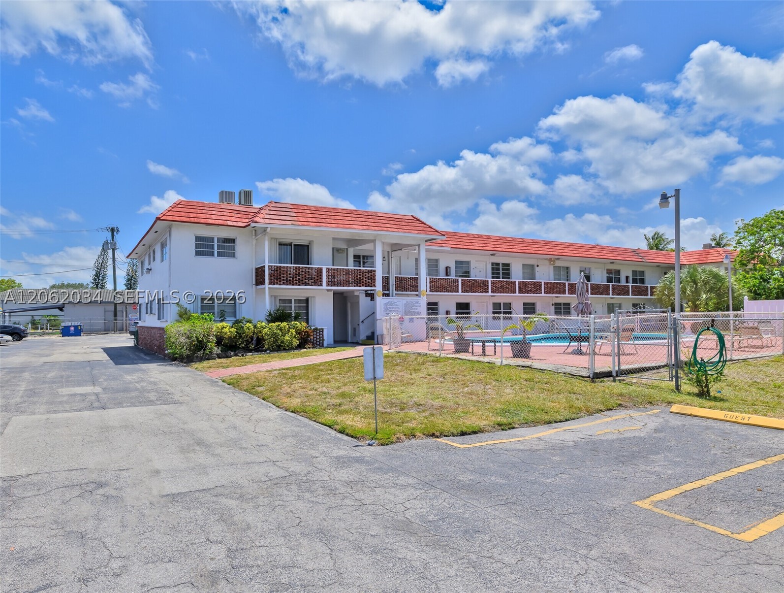 main property photo 29
