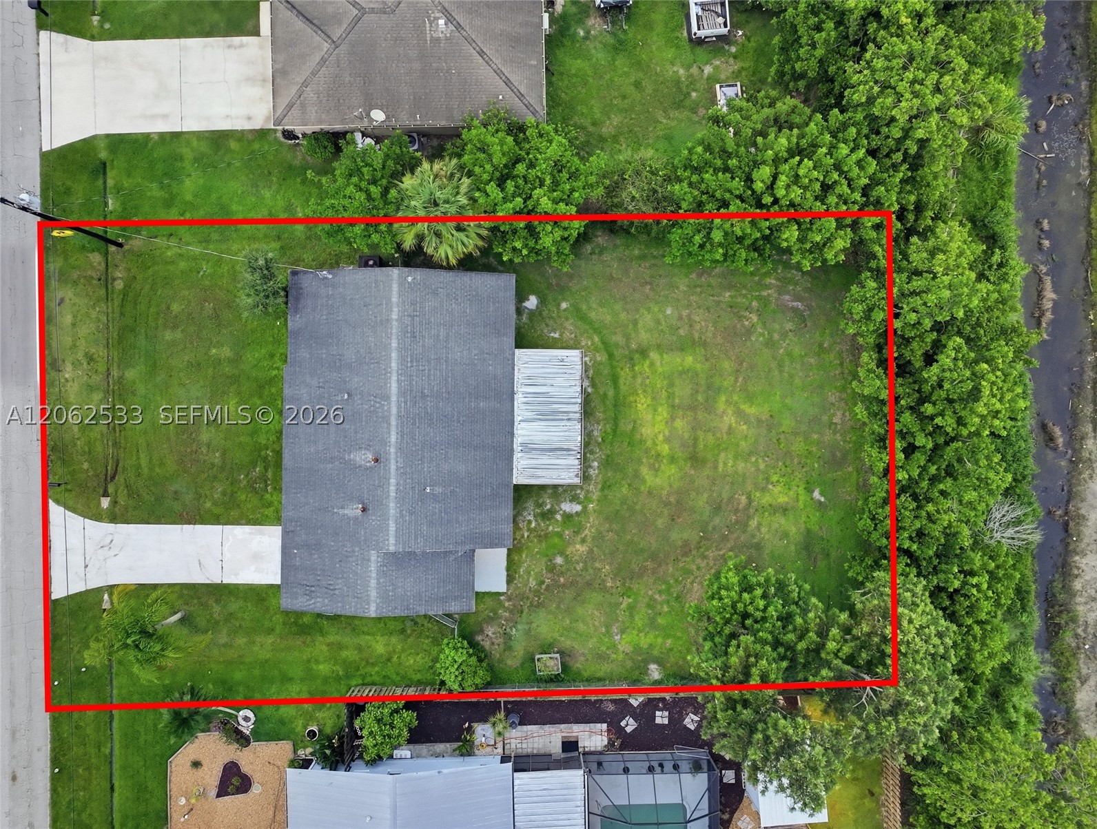 main property photo 35