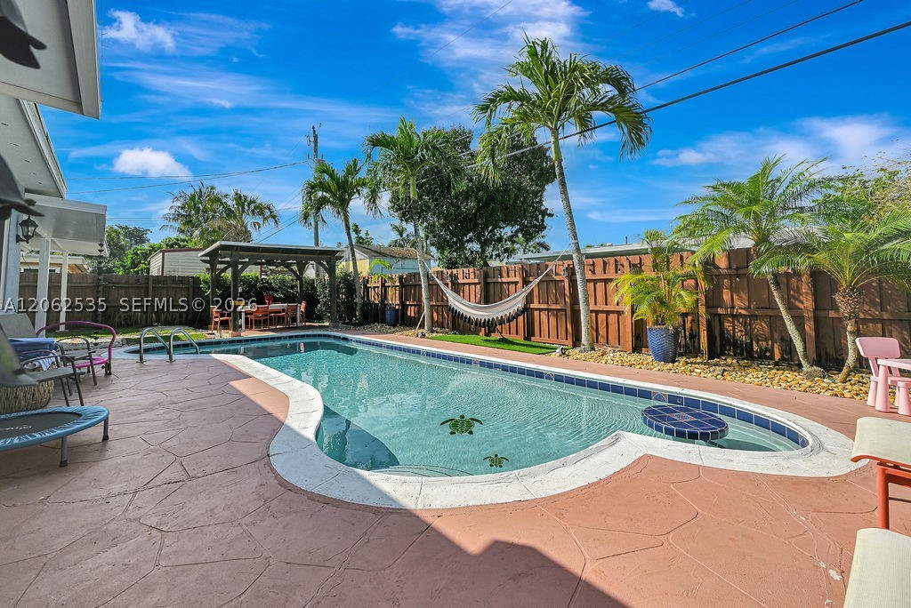 main property photo 47