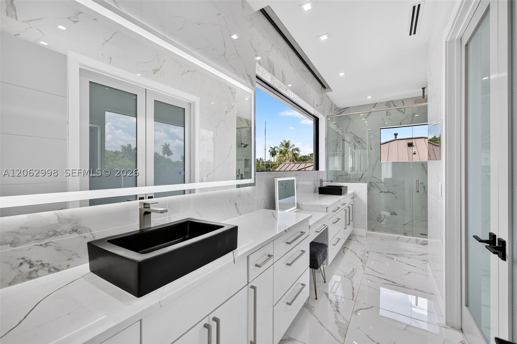 main property photo 128