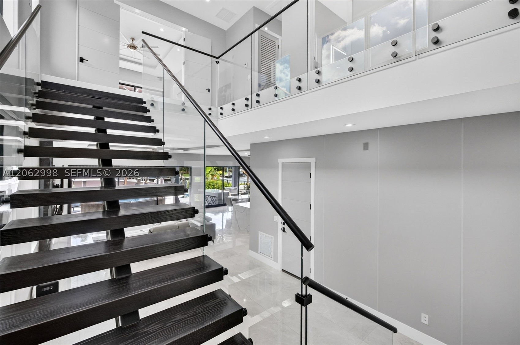 main property photo 83