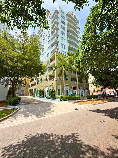 main property photo 17