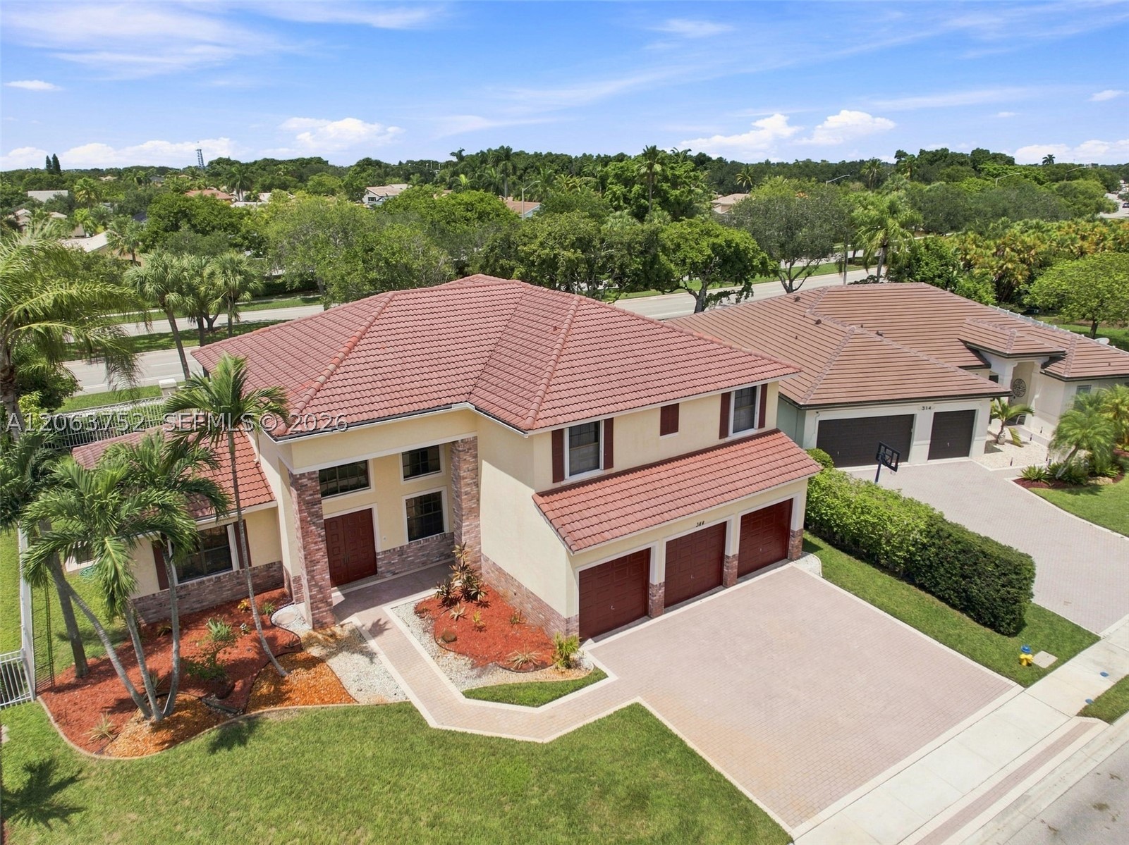 main property photo 0