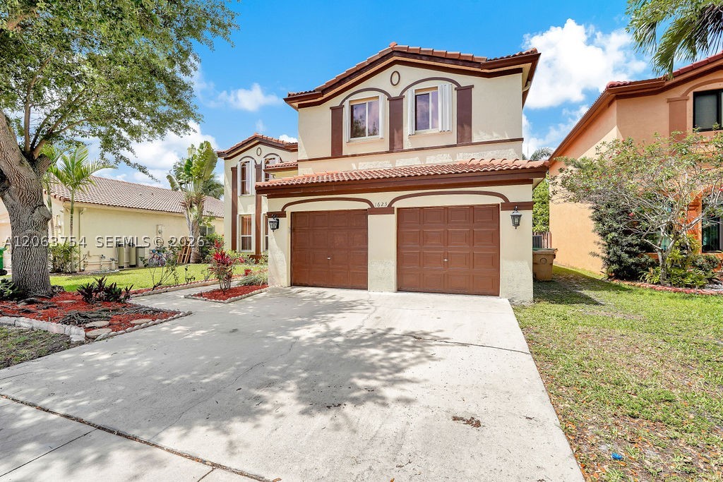 main property photo 28