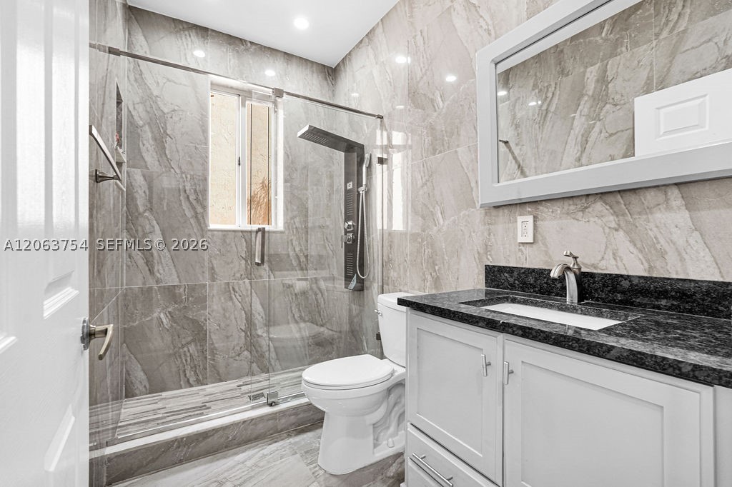 main property photo 80